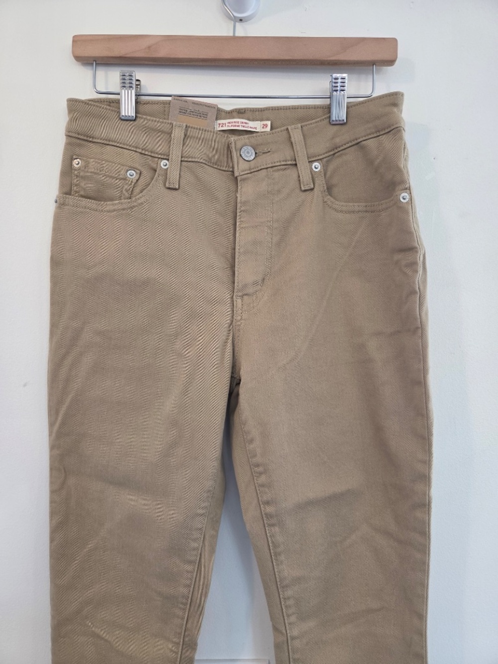 NWT Levi's beige denim/jeans/pants 29/28 women's 721 High Rise Skinny classic